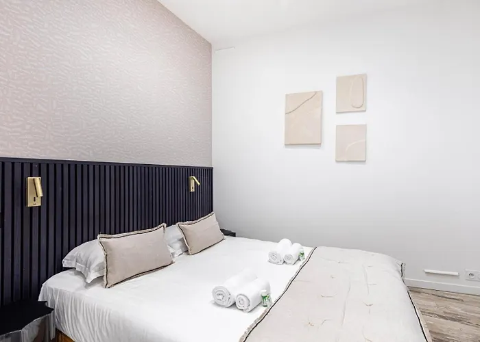 Daire Guestready - Stunning Near Eiffel Tower *